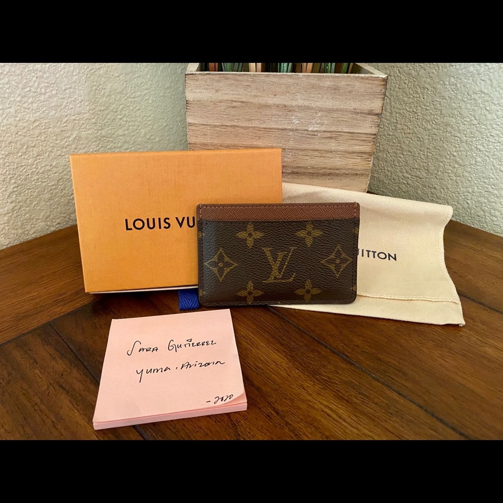 Louis Vuitton MONOGRAM card holder